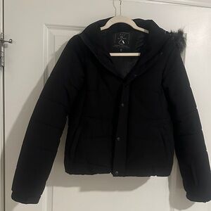 Black Women's Ski/Snowboard Jacket